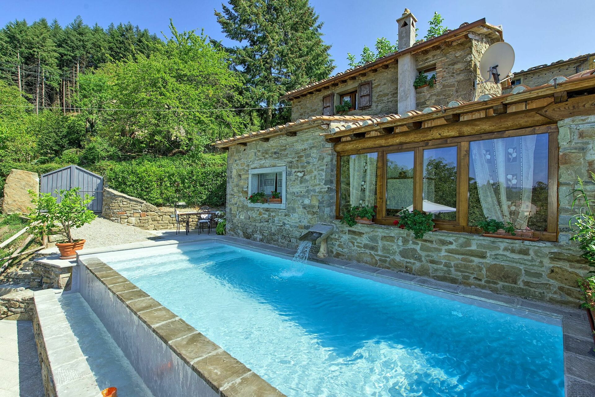 Villa con Piscina