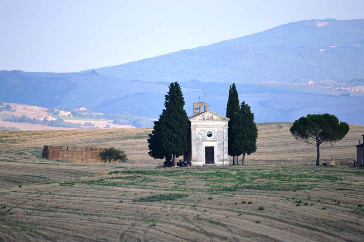the-val-dorcia-tuscany-2188104_1280 5 Itinerari Panoramici in Val d'Orcia per gli Amanti della Fotografia