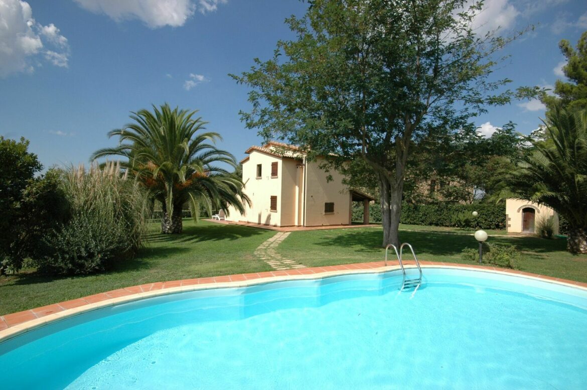 villa with private pool in Tuscany villa with private pool in Tuscany
